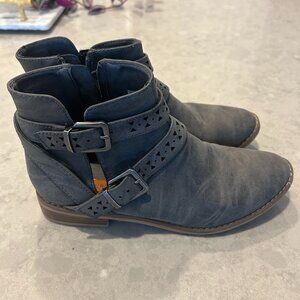 Rocket Dog Grey Booties